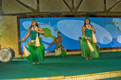 Tahiti Female Traditional Dance Demonstration