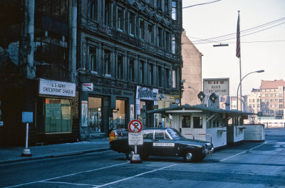 Checkpoint Charlie  1965