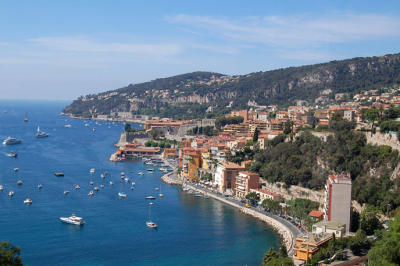 somewhere between Nice and Monaco...!