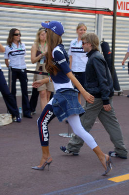 Nick Heidfeld does some modelling!