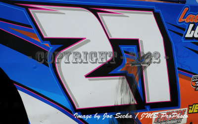 27l-EX-JS-0051-06-04-12.jpg