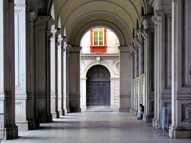 colonnade