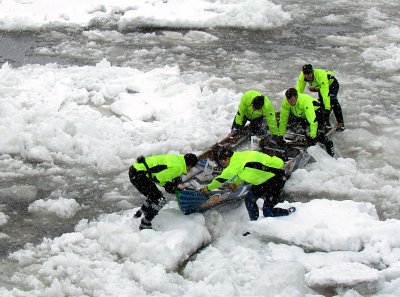 du fluo sur le fleuve