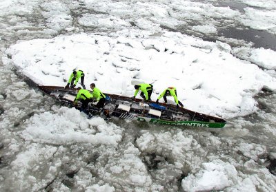  sur lovale de glace