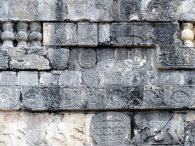 dtail de bas-relief  Chichen Itza