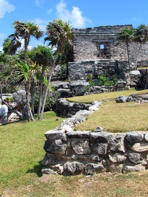 Muret et temple  Tulum