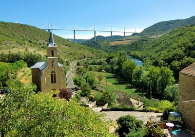 le viaduc et l'église