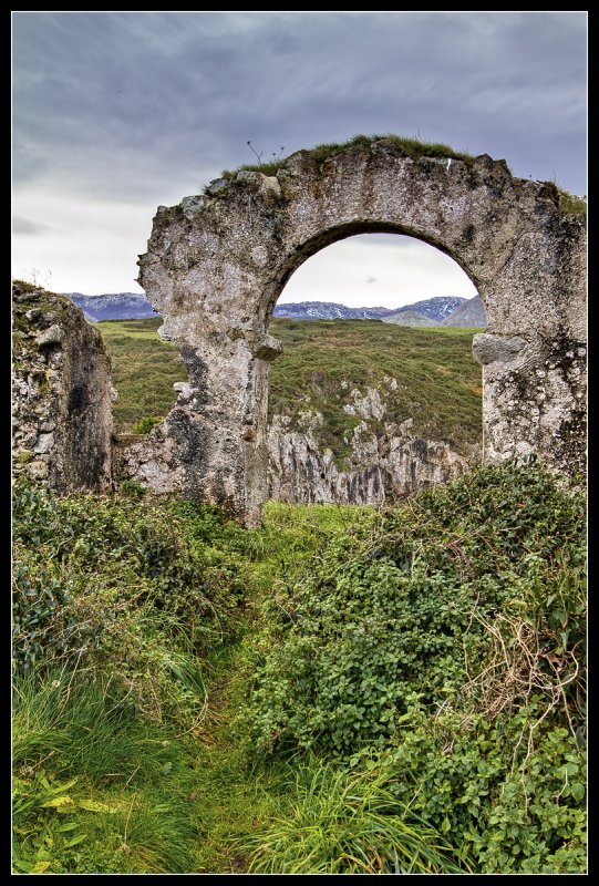 Celorio - S. Martin - Chapel Ruins