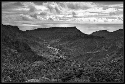 GC-605 Rd - View over Mogn