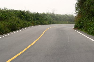 The Reserve is easily accessed via a new paved road; 1 hr to Quito
