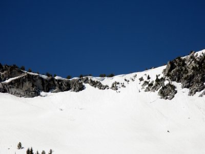 Climber's pass and cornices