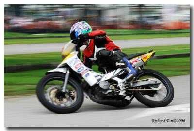 g4/83/66483/3/60150782.KallangRally057.jpg