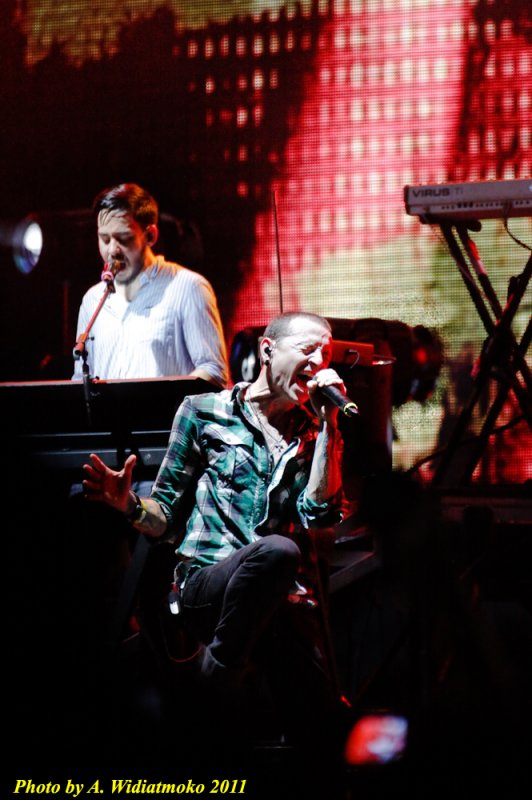 Linkin Park-20110925-0875.jpg