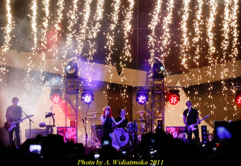 Paramore-20110819-_MG_5310.jpg