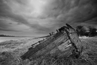 Purton Barge 8 B&W