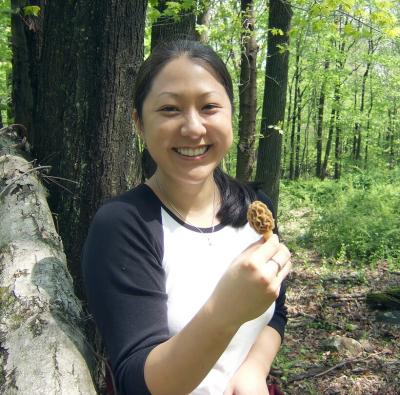 Myra's First Morel0265.JPG