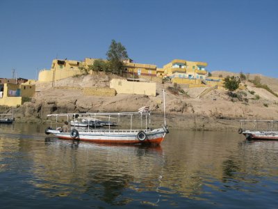 Taking boat to the Philae Island