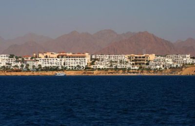 9264 Naama hotels along coast.jpg