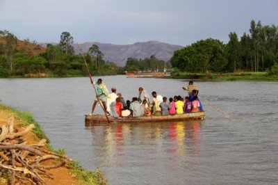 0606 Boat on Blue Nile.jpg