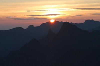 5823 Sunset Shira Peak.jpg
