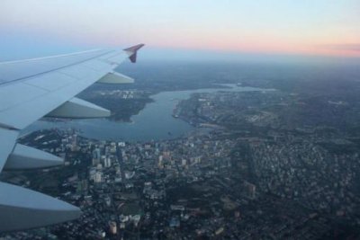 7218 Above Dar es Salaam.jpg