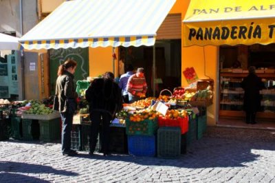 8227 Fruit stall Granada.jpg