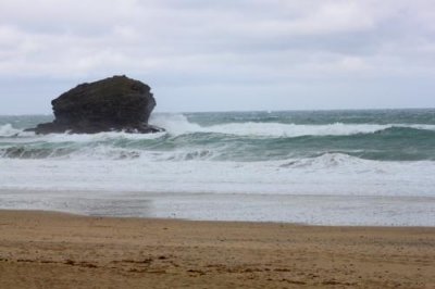 9759 Portreath stormy sea.jpg