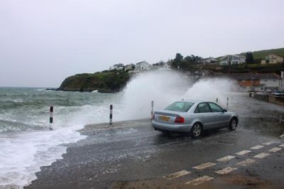 9955 Wave hits car Portmellon.jpg