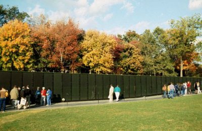 Vietnam memorial wall 