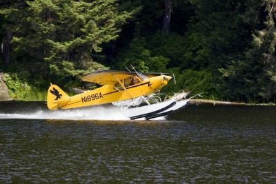 Super Cub landing on Auke Lake