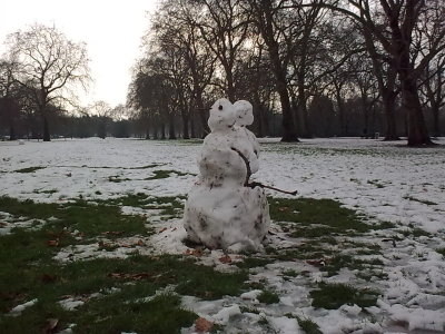 SnowMenHydePark_018.jpg