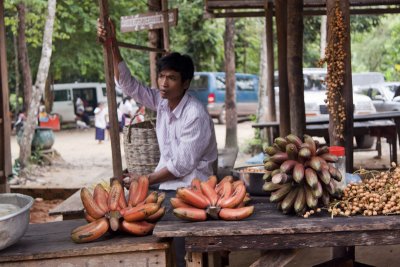 Vendors at Phnom Kulen Mountain