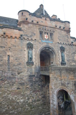 EDINBURGH CASTLE