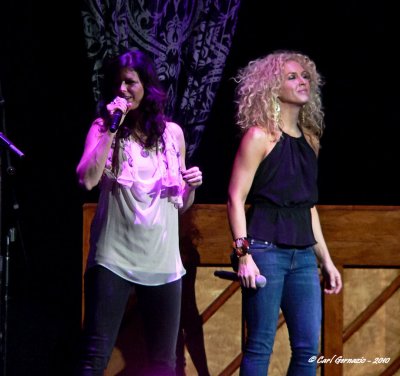 Karen Fairchild & Kimberly Schlapman