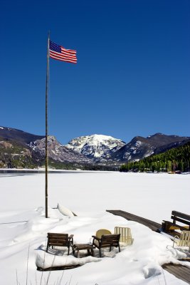 Flag on the lake (1558)