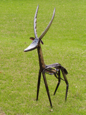 animal sculpture
