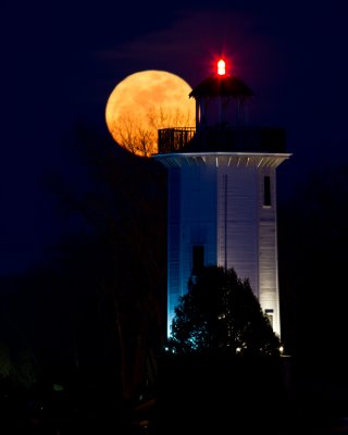 Full moon and Fond du Lac Lighthouse