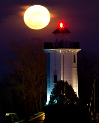 Full moon and Fond du Lac Lighthouse