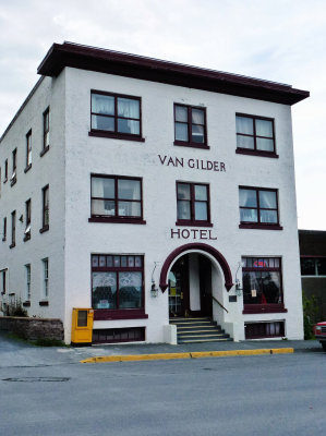 Seward - Historic Van Glider Hotel