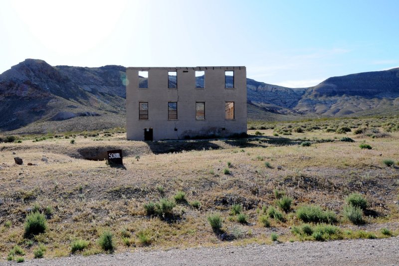 DSC_7056 Rhyolite School.jpg