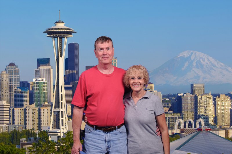 Space needle Charlie & Bonnie.jpg
