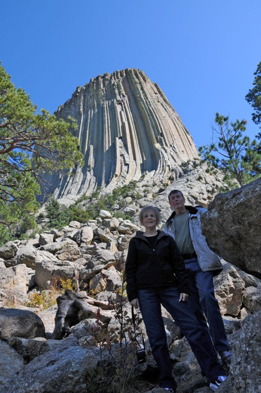 Devils Tower Charlie & Bonnie.jpg