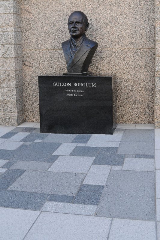 Mt Rushmore Gutzon Borglum.jpg