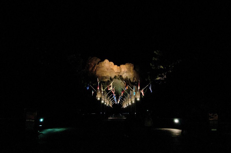 Night Mt Rushmore.jpg