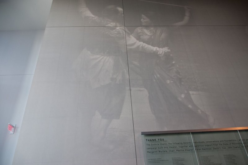 Minneapolis MN Guthrie Theater.jpg