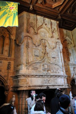 DSC_7425 Hearst Mantle.jpg