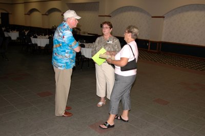 DSC_0005 John Bowers(EHS '68), Linda Stark Ball & Cindy Willson Chorpenning