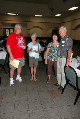 DSC_0013 Claude & Bonnie Combs with Chris & Carol Weidenhamer