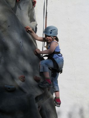 Risn rock climbing