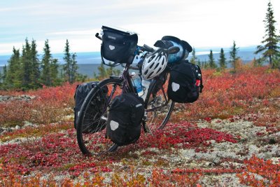 378    Laura touring Canada - Trek 7900 touring bike